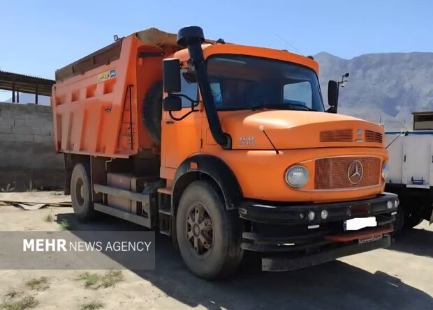 کشف ۲۸۰۰ لیتر سوخت قاچاق در میامی؛ کامیون متخلف توقیف شد