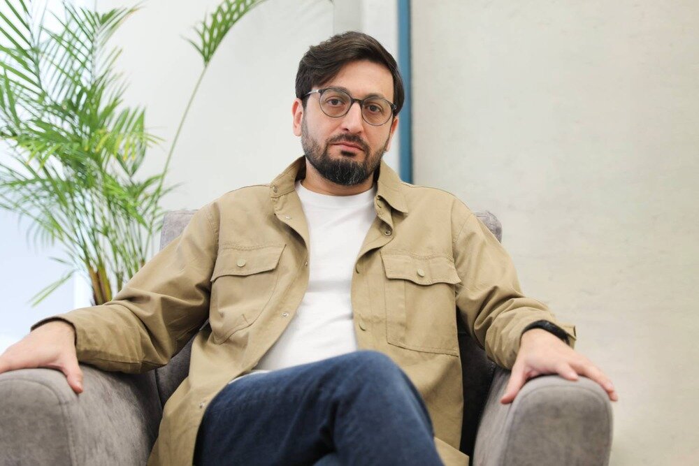 بهمن،سبز،سينمايي،آثار،عمومي،سوره،زنجيره،هادي،موسسه،حكم،سينما ...