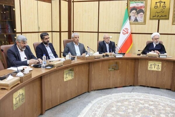 كشور،عامه،حقوق،دادستاني،نيروهاي،مديركل،اشاره،پيشگيري،معاونت، ...