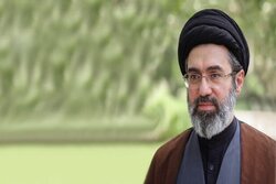 تسلیت رهبر انقلاب در پی ارتحال آیت‌الله حاج شیخ اسحاق فیاض