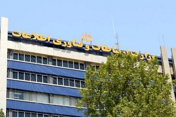ظرفیت نقد اگر نیست حرمت میهمان را نگه دارید!