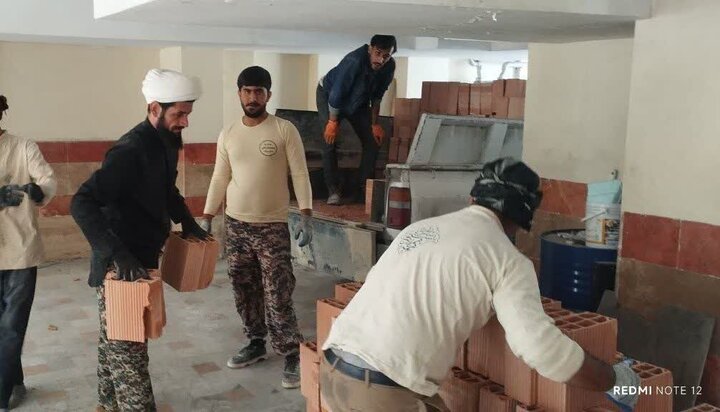 «کار جهادی» در شرایط جنگی؛ روحانی مبعوث گره‌گشای کار مردم است&nbsp;