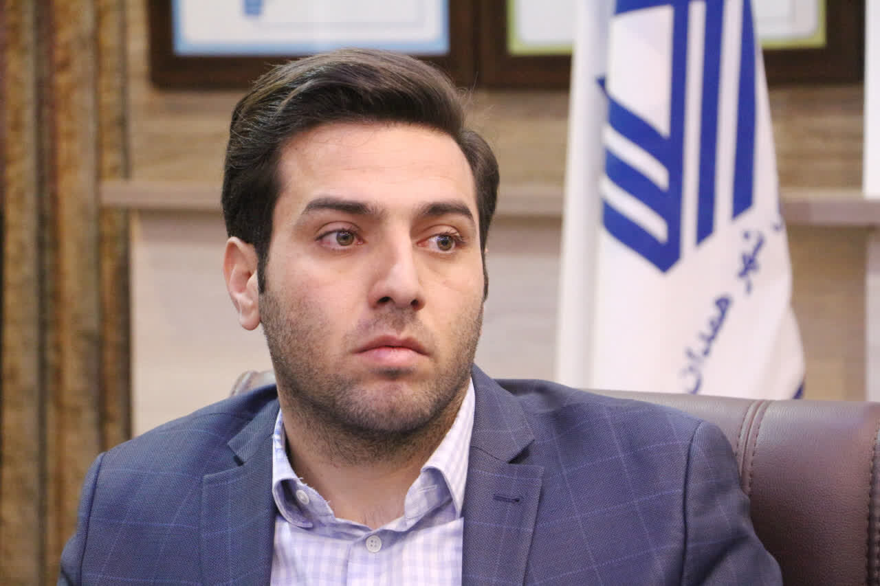 حصارکشی هویت بصری میدان مرکزی شهر همدان را مخدوش می‌کند