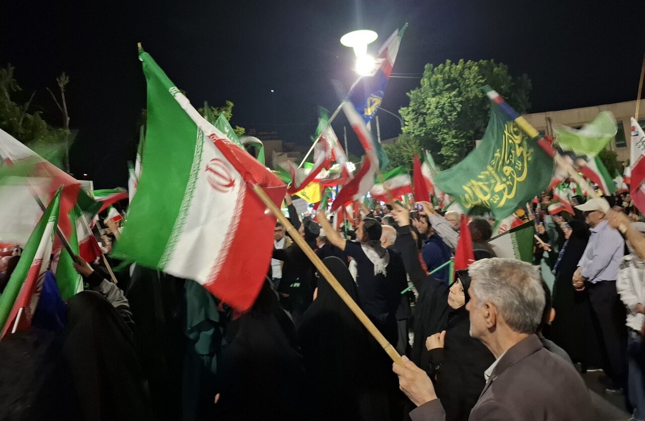 نوای «حیدر حیدر» تبریزی‌ها در نود و نهمین اجتماع شبانه بیعت 