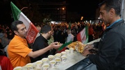 آغاز خدمت‌رسانی خادمان نذر حسین در کربلا