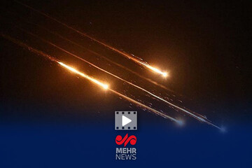 VIDEO: Kheibar Shekan missiles launch