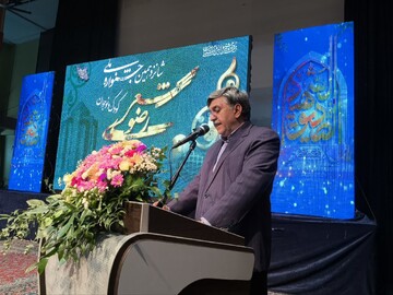 فلاح لاله‌زاری: ادبیات و هنر قلب و جان انسان‌ها را تسخیر می‌کند
