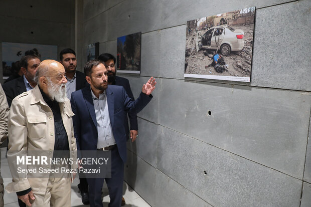 آیین افتتاح نمایشگاه عکس «تهران؛ خط مقدم مقاومت»