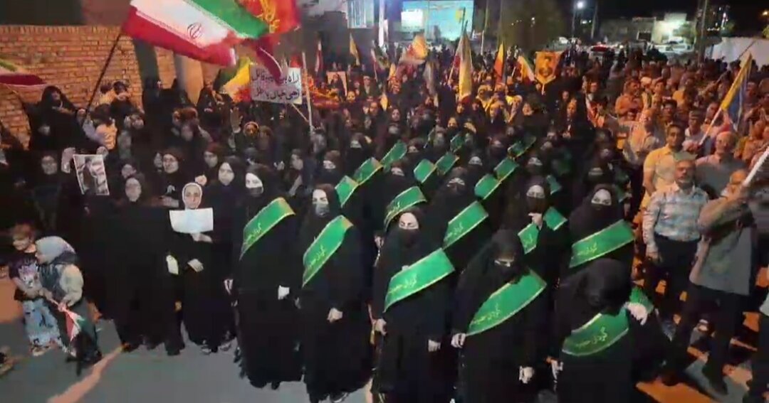 اجتماع بانوان جان‌فدای ایران در بهاباد