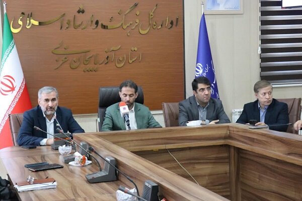 ضرورت استفاده از ظرفیت‌های بومی و فرهنگی در توسعه صنعت مد و 