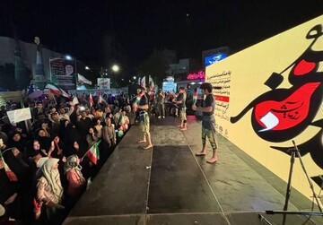 «جشن صدمین حضور»؛ هنرنمایی باستانی‌کاران کرجی در حمایت از انقلاب