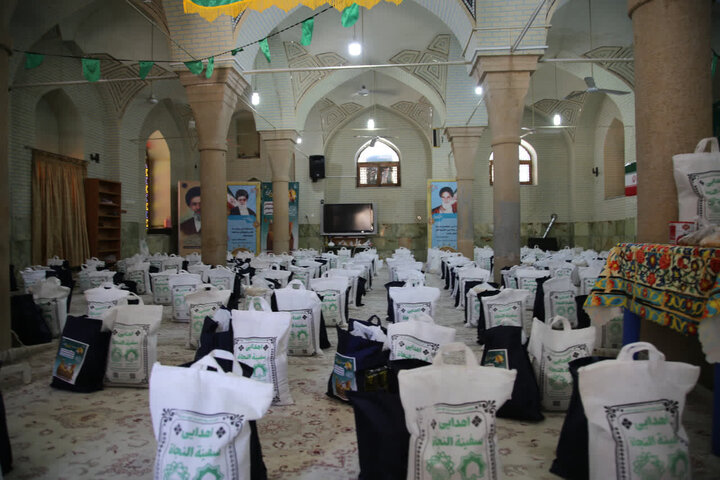 ۲۰۰ خانواده نیازمند زیر چتر حمایت‌های معیشتی حرم سیدعلاءالدین حسین(ع)