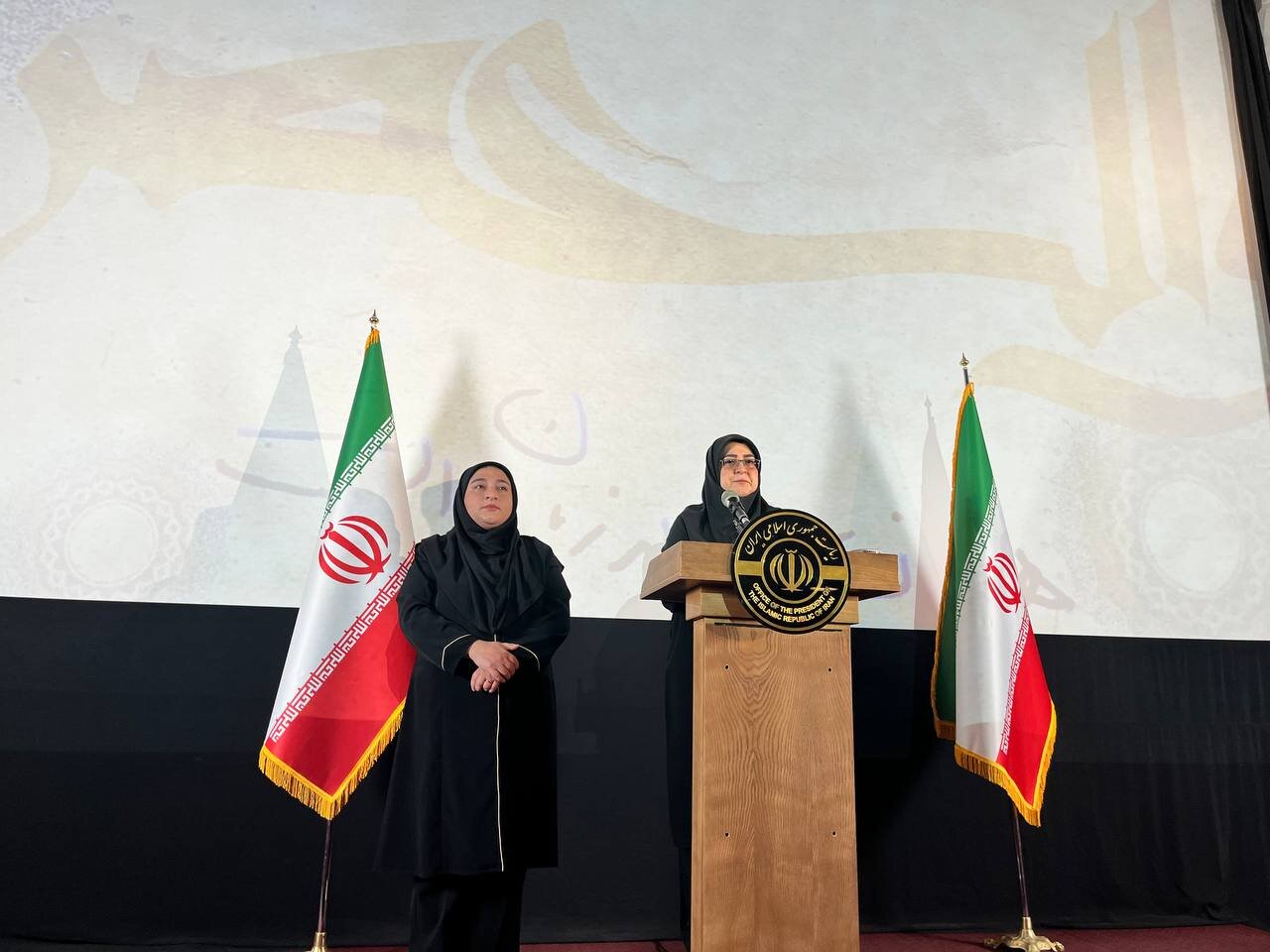 مهاجرانی: کاهش  ۱۲ میلیون متر مکعب فلرسوزی در کشور را شاهد ه