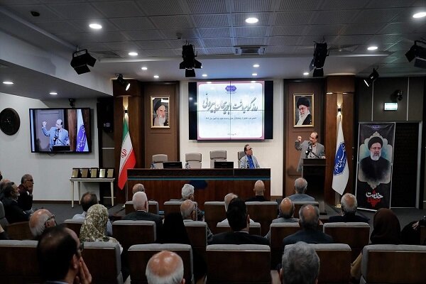 فراخوان اعطای جایزه «ابوریحان بیرونی» به پژوهشگران جوان برتر