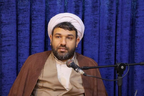 آیین تجلیل از پرچمداران غدیری قشم برگزار شد