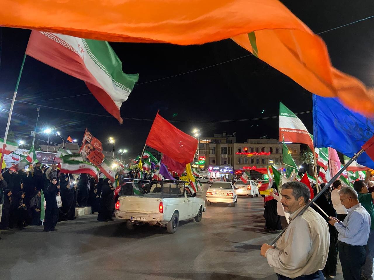 کرمان؛ قلبِ تپنده مقاومت در یکصد و یکمین شبِ بیدار