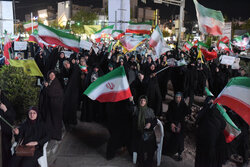 استمرار پرشور مشهدی ها در خیابان