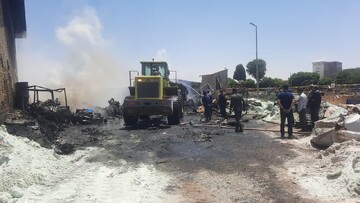 حریق واحد صنعتی «مواد ویژه لیا» در شهرستان البرز مهار شد