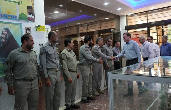 استاندار بوشهر: صنایع به تعهدات خود در قبال محیط زیست عمل کنند
