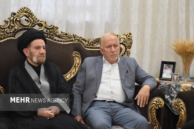 یادواره خانگی شهید «حمیدرضا ولی محمودوند» از شهدای ناوشکن دنا