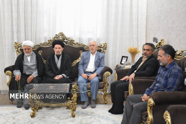 یادواره خانگی شهید «حمیدرضا ولی محمودوند» از شهدای ناوشکن دنا
