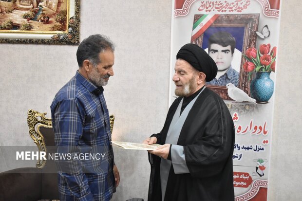 یادواره خانگی شهید «حمیدرضا ولی محمودوند» از شهدای ناوشکن دنا