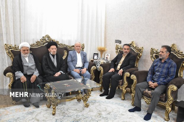 یادواره خانگی شهید «حمیدرضا ولی محمودوند» از شهدای ناوشکن دنا