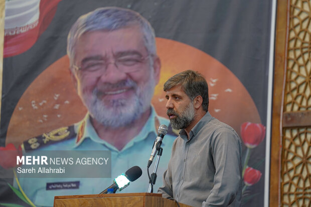 یادمان سرداران شهید احمد جعفری و غلامرضا رضائیان در حرم شاهچراغ(ع)