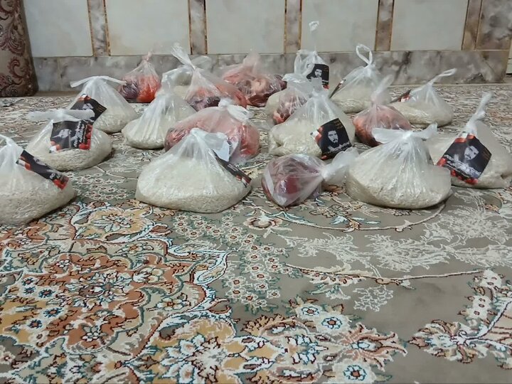 توزیع بیش از ۴ هزار بسته معیشتی و طبخ ۱۲۴ هزار پرس غذای گرم در لرستان