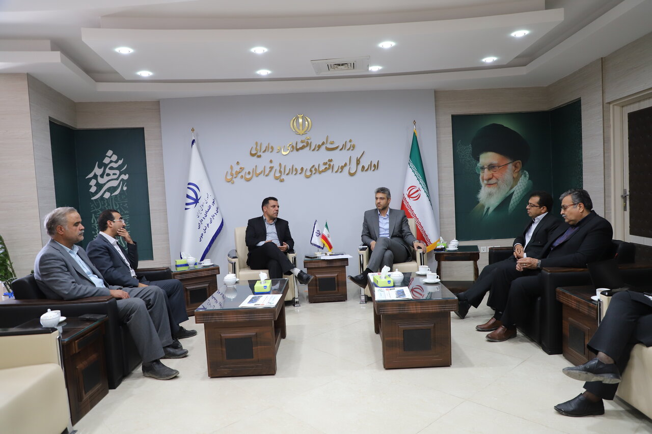 تکمیل محور راهبردی ماهیرود- فراه در دستور کار؛تأکی
