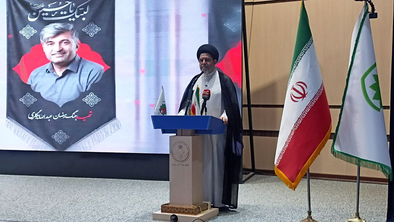 حجت‌الاسلام بوشهری: تکریم خانواده شهدا وظیفه‌ای دی