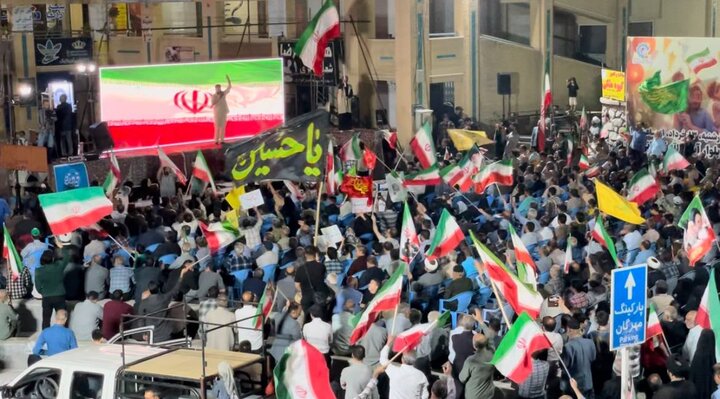 تجمع شبانه مردم کردکوی با استقبال گسترده شهروندان برگزار شد