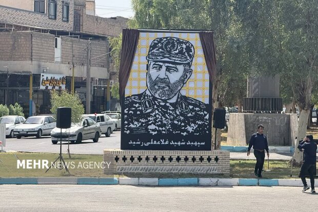 تندیس یادبود سپهبد شهید «غلامعلی رشید» در دزفول رونمایی شد