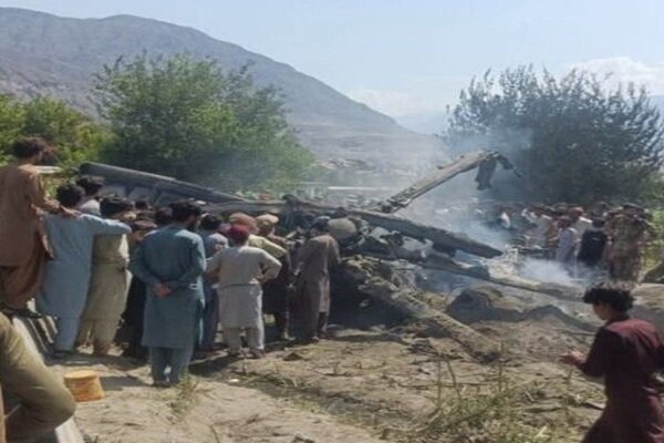 کشته شدن ۲۲ نفر در سقوط یک بالگرد نظامی پاکستان کشته شدن ۲۲ نفر در سقوط یک بالگرد نظامی پاکستان