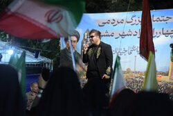 اجرای مرتضی تاجیک در رزمایش «میدان هنر» مشهد