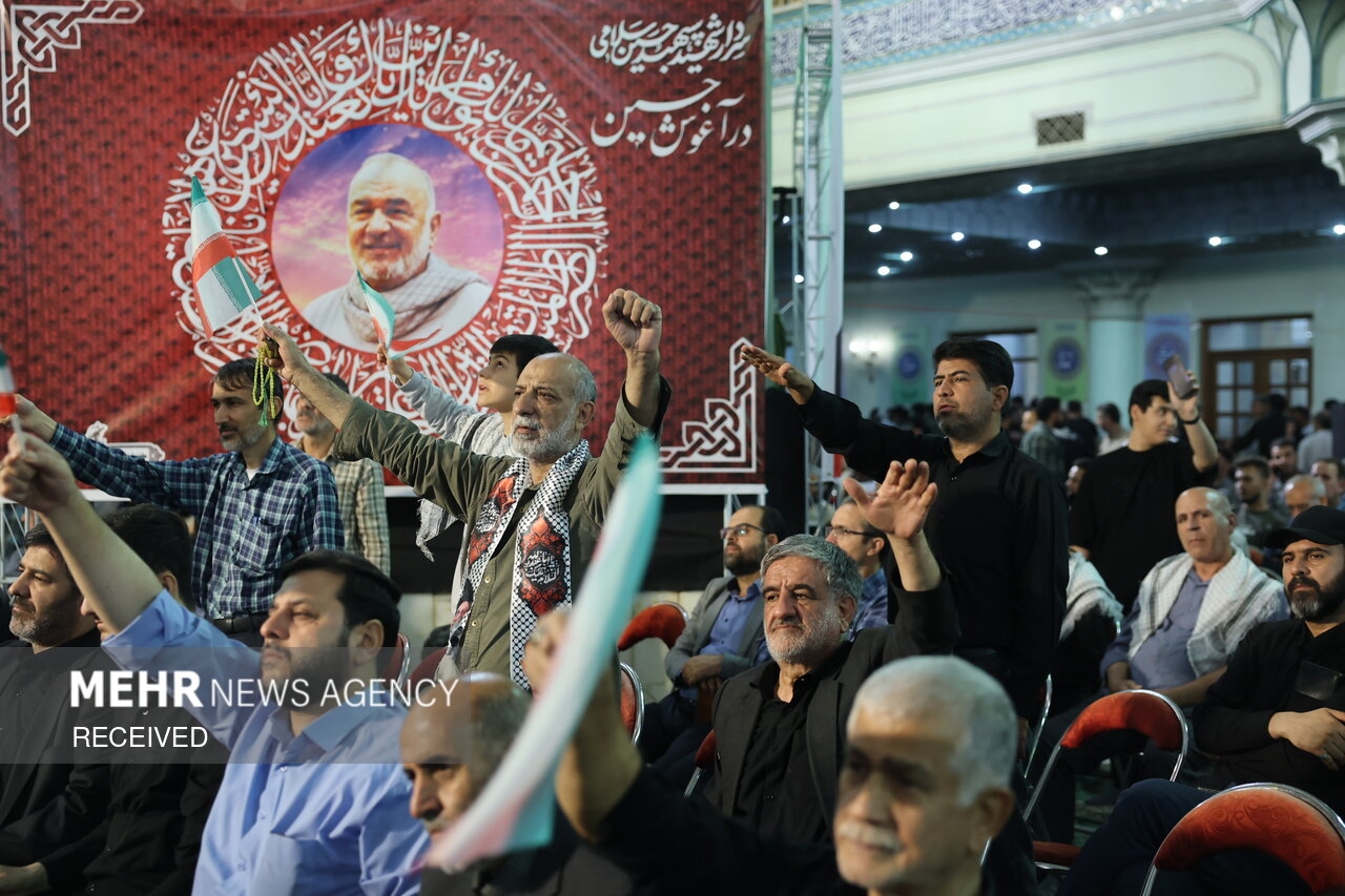 اجتماع دلگانی‌ها در صد و دومین شب از شهادت قائد امت