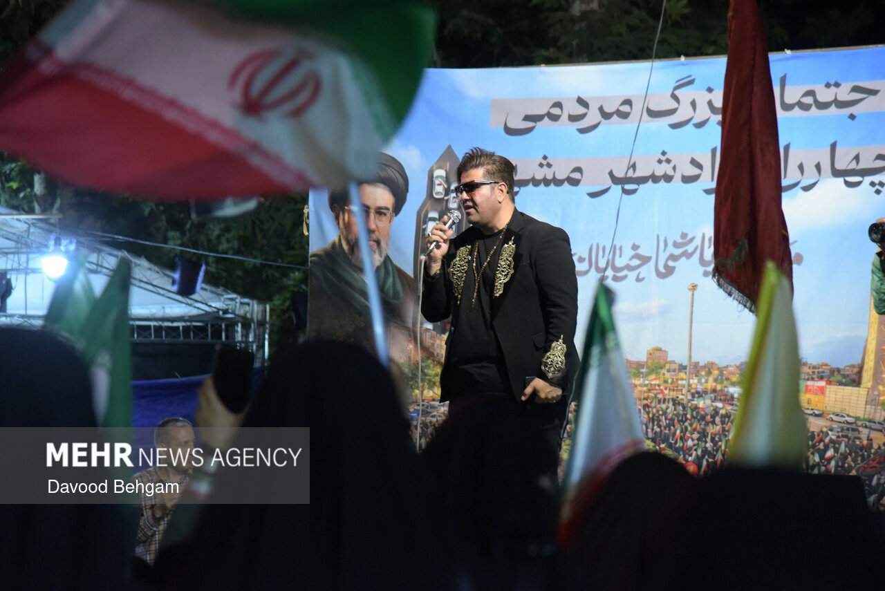 اجرای مرتضی تاجیک در رزمایش «میدان هنر» مشهد