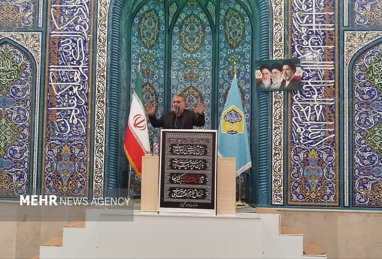 گردشگري،شهرستان،فرهنگي،تاريخي،منطقه،مسافربري،تردد،انتقاد