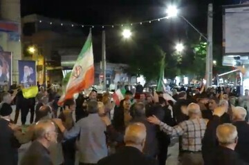 اجتماع شبانه هریسی‌ها در شب صد و چهارم بیعت با رهبری