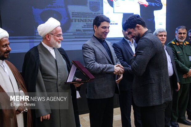 تجلیل از مدال‌آوران، داوران و قهرمانان ورزش کردستان