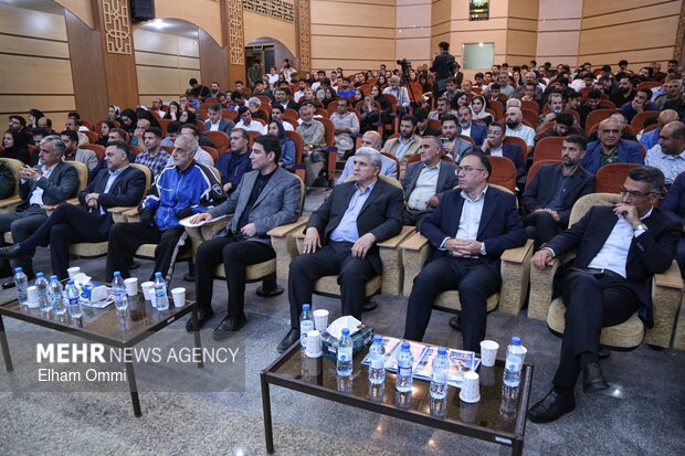 تجلیل از مدال‌آوران، داوران و قهرمانان ورزش کردستان