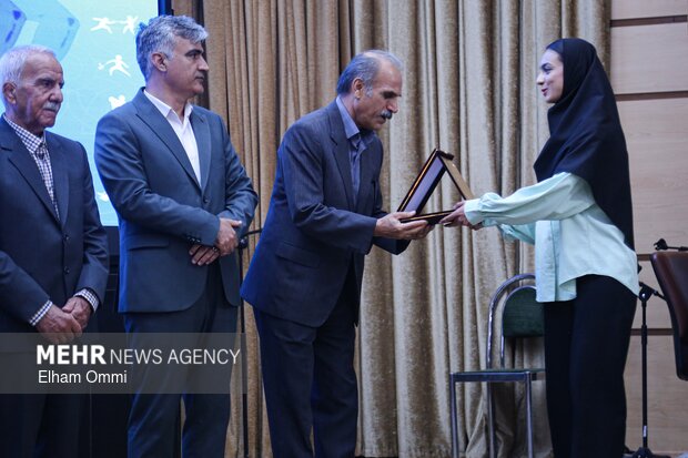 تجلیل از مدال‌آوران، داوران و قهرمانان ورزش کردستان