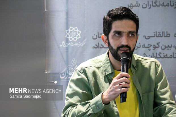 نشست تخصصی «فراتر از مرزها؛ روایتی از دو سوی قاب»