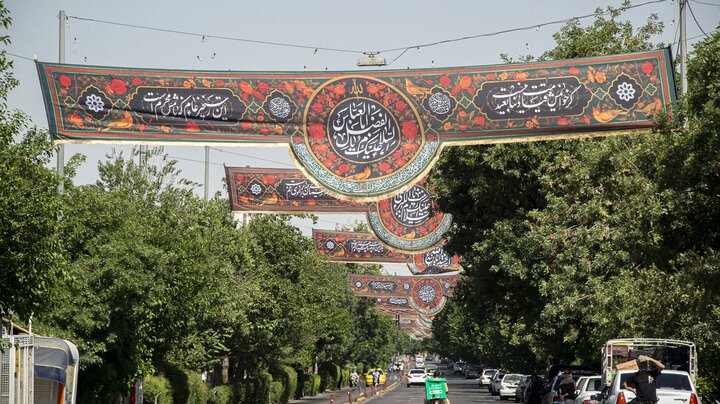 شیراز در سوگ محرم سیدالشهدا(ع) سیاه‌پوش شد