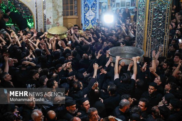 آیین سنتی طشت گذاری مسجد جامع اردبیل