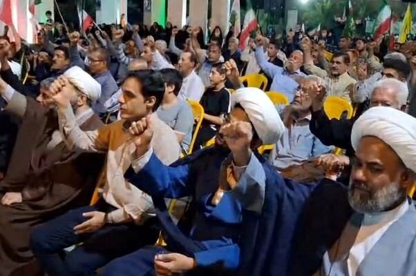 اجتماع حماسی مردم آبدان به همراه نوحه سنتی پامنبری