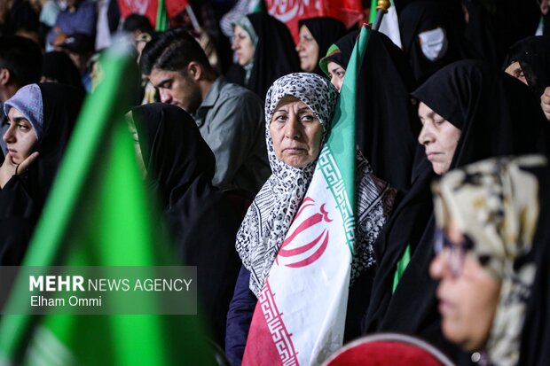 گرامیداشت شهدای جنگ ۱۲ روزه در سنندج