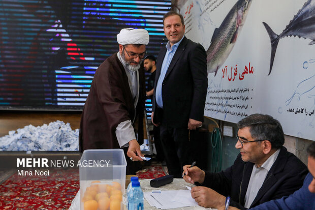 آیین جشنواره ترویج مصرف آبزیان در تبریز