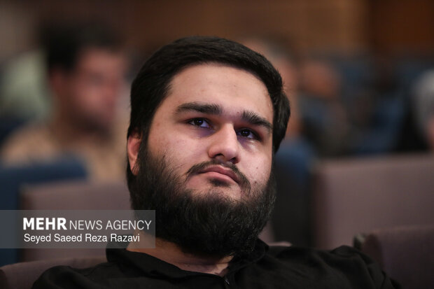 مراسم رونمایی از مجموعه کتاب «آسمان‌دارها»