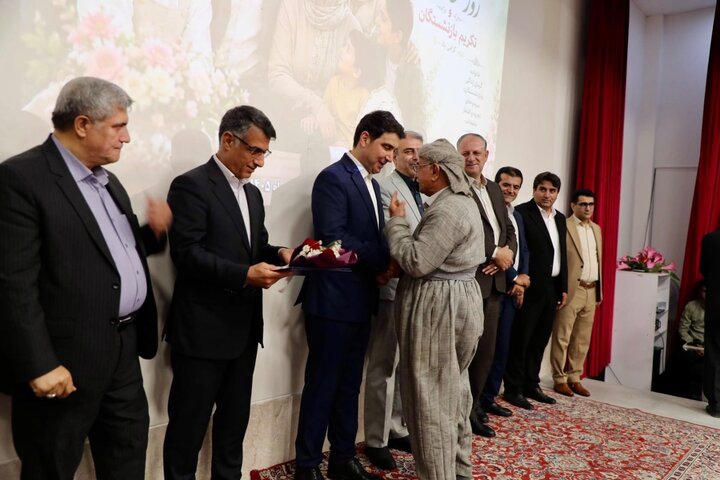 استاندار کردستان: تجربه پیشکسوتان سرمایه توسعه استان محسوب می‌شود
